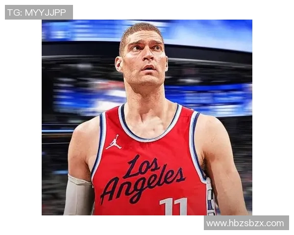 布鲁克洛佩斯的篮球之路与成就探讨